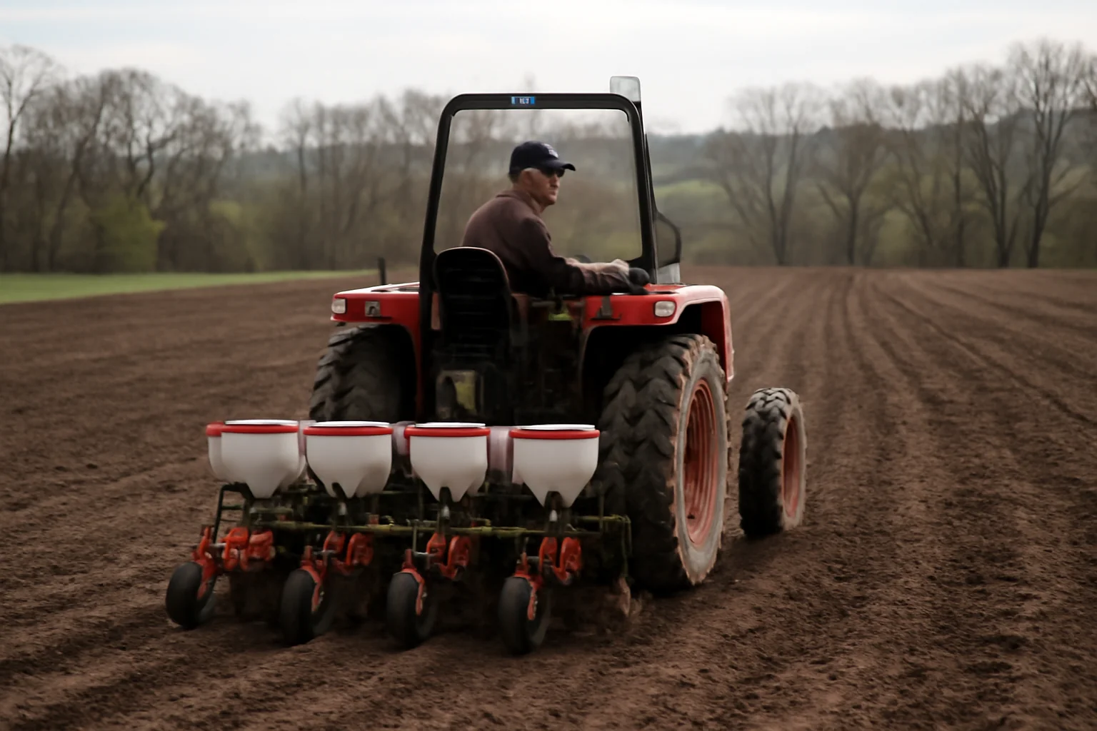 Campania agricolă de primăvară 2026 începe cu sol bine hidratat în județul Suceava